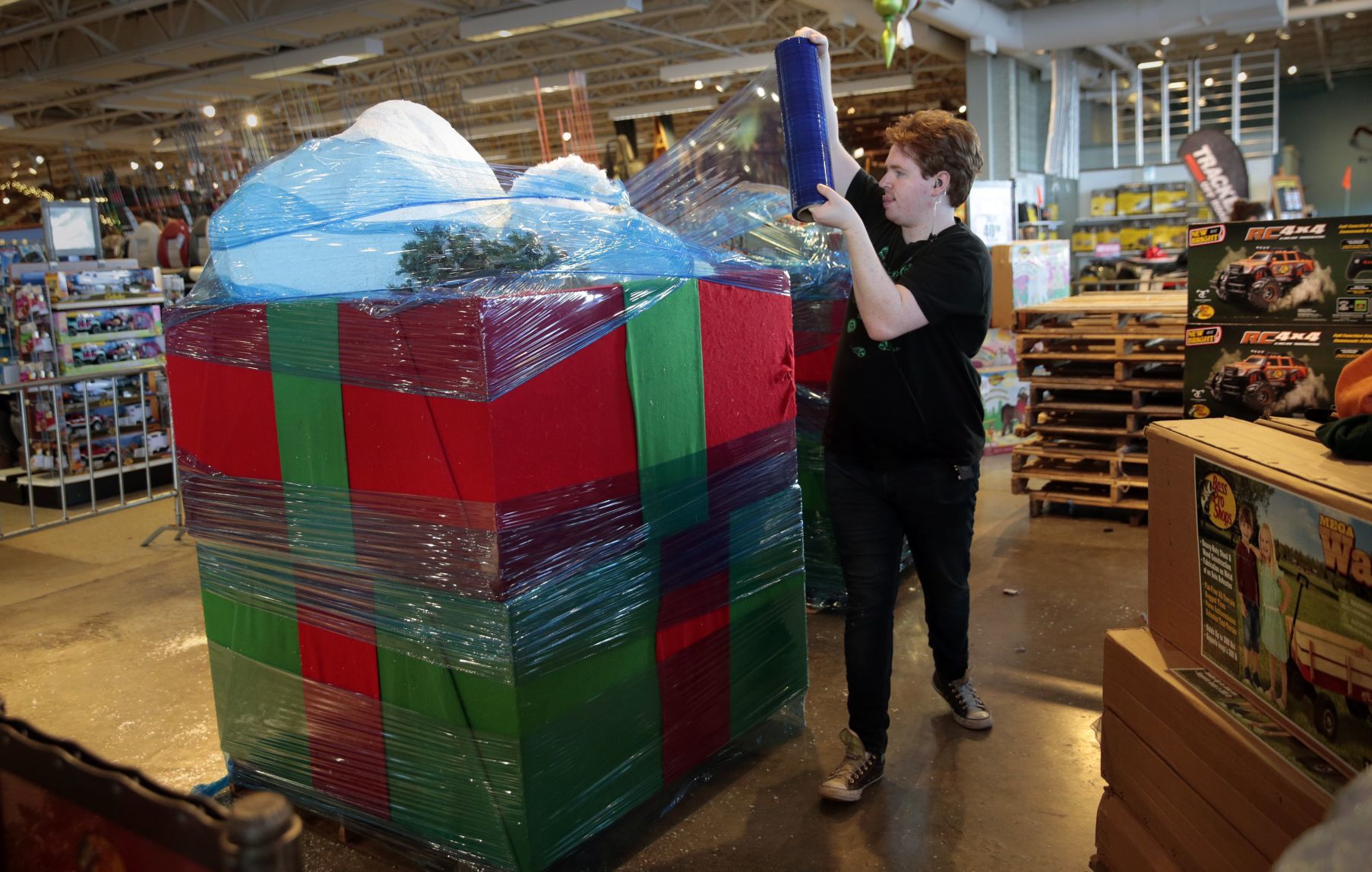 Santa's Wonderland returns to the North Pole
